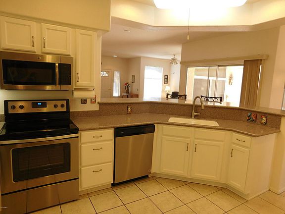 4th image of 19847 N Greenview Dr