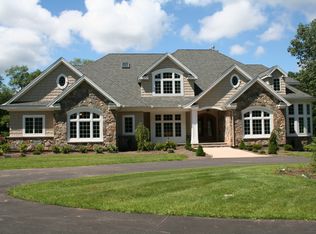 63 Hunters Rdg, Rocky Hill, CT 06067