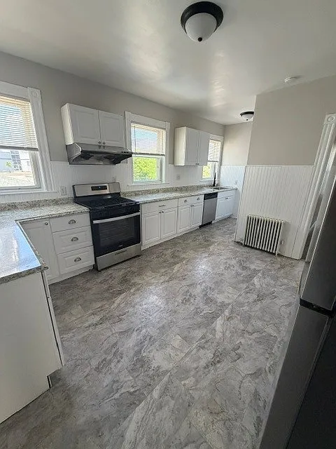 3 bed, 1050 sqft, $2,800 — Photo 1