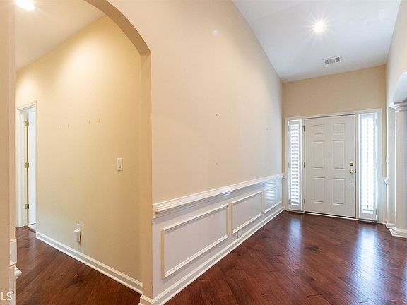 5th image of 427 Chantell Ct #54E
