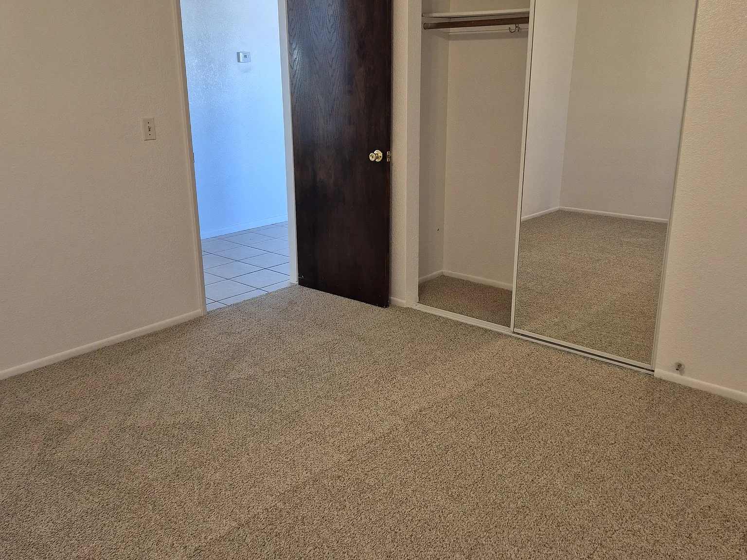 2 bed, 950 sqft, $1,650 — Photo 3