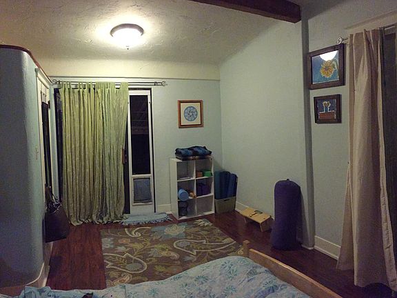 large BR w/ 2 closets