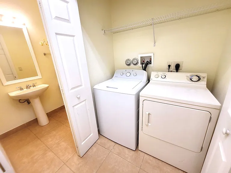 2582 Langrove Ln SW — Photo 12