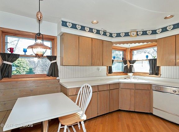 5th image of N360 Herrick Dr