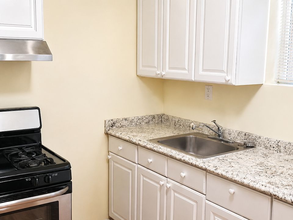 2nd image of 71 Front St APT 5