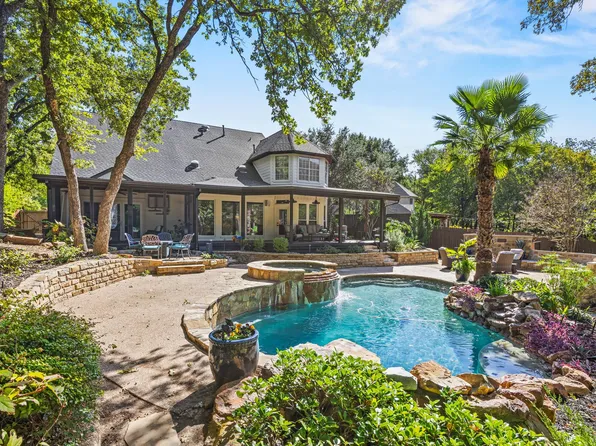 2225 Branchwood Dr, Grapevine, TX 76051