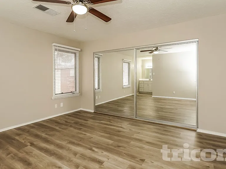1416 Nemesia Pl NE — Photo 4