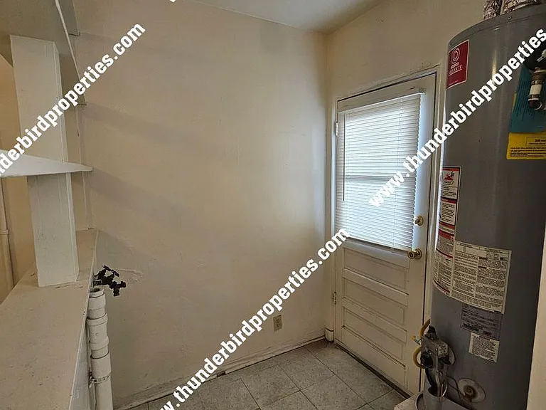 1622 Coal Ave SE — Photo 4