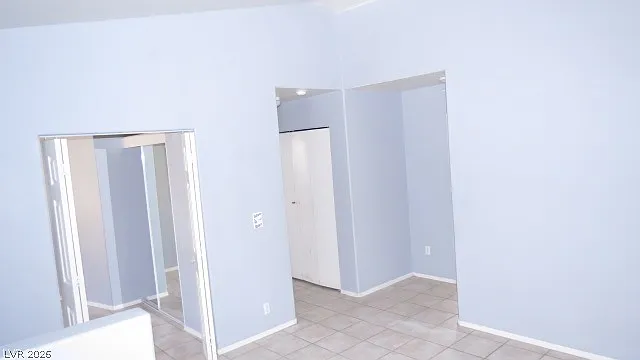 4 bed, 2.0 bath, 1318 sqft, $1,950 — Photo 2