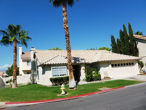 2nd image of 5005 Forest Oaks Dr