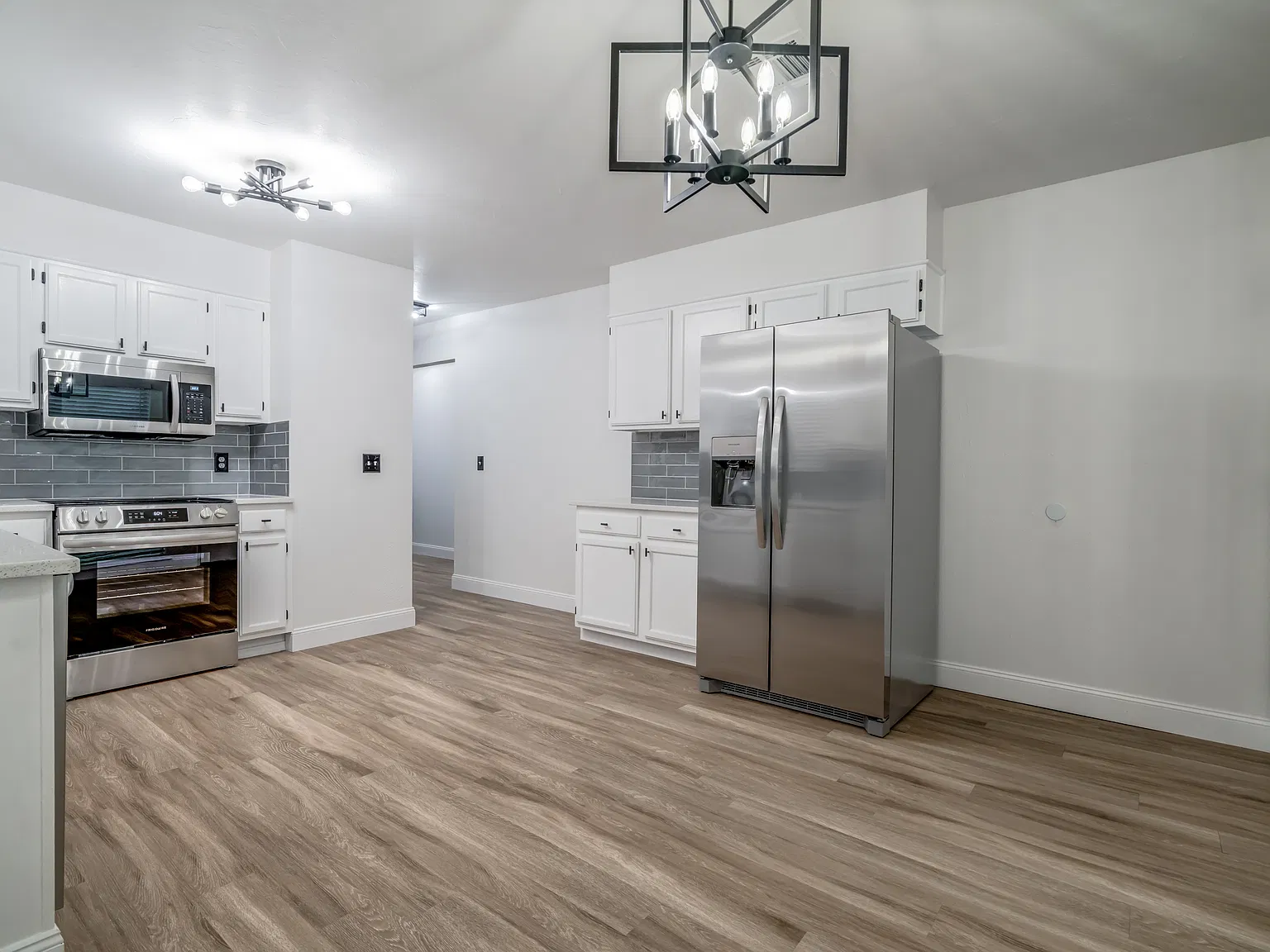 2 bed, 1.5 bath, 1183 sqft, $1,395 — Photo 4