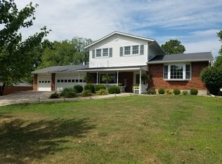 5 Pioneer Trl, Hannibal, MO 63401