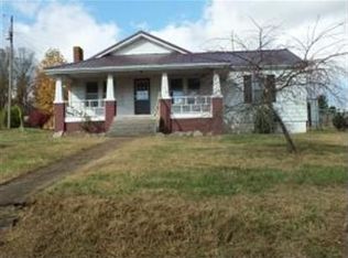 423 Helton Rd, Maryville, TN 37804
