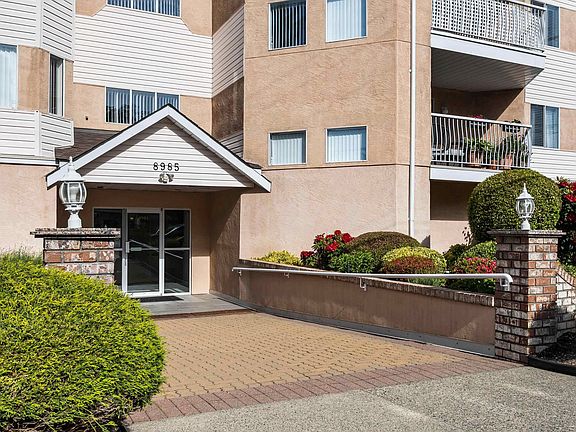 2nd image of 8985 Mary St #312