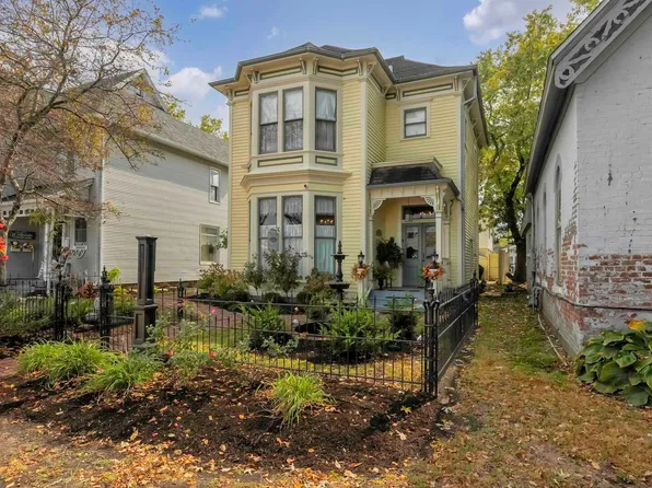 1517 Walnut St, Murphysboro, IL 62966