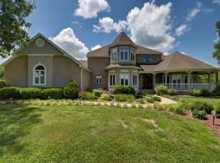 186 Spring Valley Loop, Marshfield, MO 65706