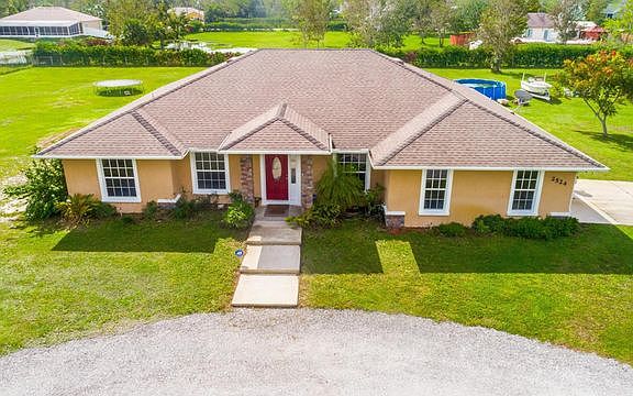 2nd image of 2524 Glencoe Farms Rd