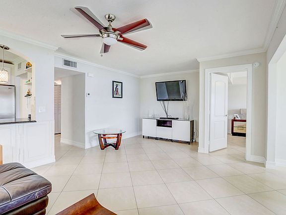 5th image of 2111 Congressional Way
