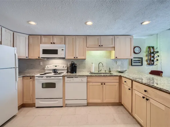 4200 Lodge Pole Cir #G4, Silverthorne, CO 80498