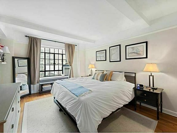 4th image of 10 Park Ave #7L