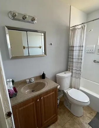 6 bed, 2100 sqft, $750 — Photo 4