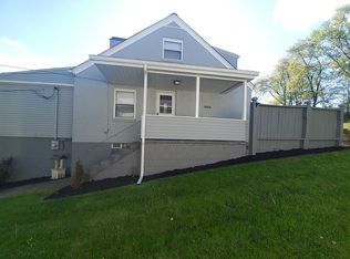 320 Barnickel St, Meadow Lands, PA 15347