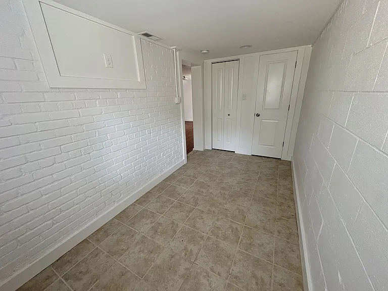 2807 Ashland St — Photo 21
