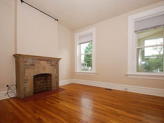 4th image of 6847 Waldemar Ave