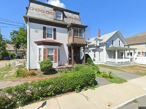 12 Lyman St Photo 1