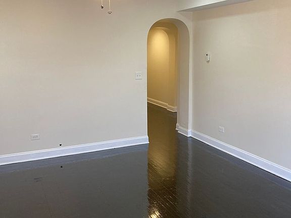 4th image of 8330 S Maryland Ave #3S
