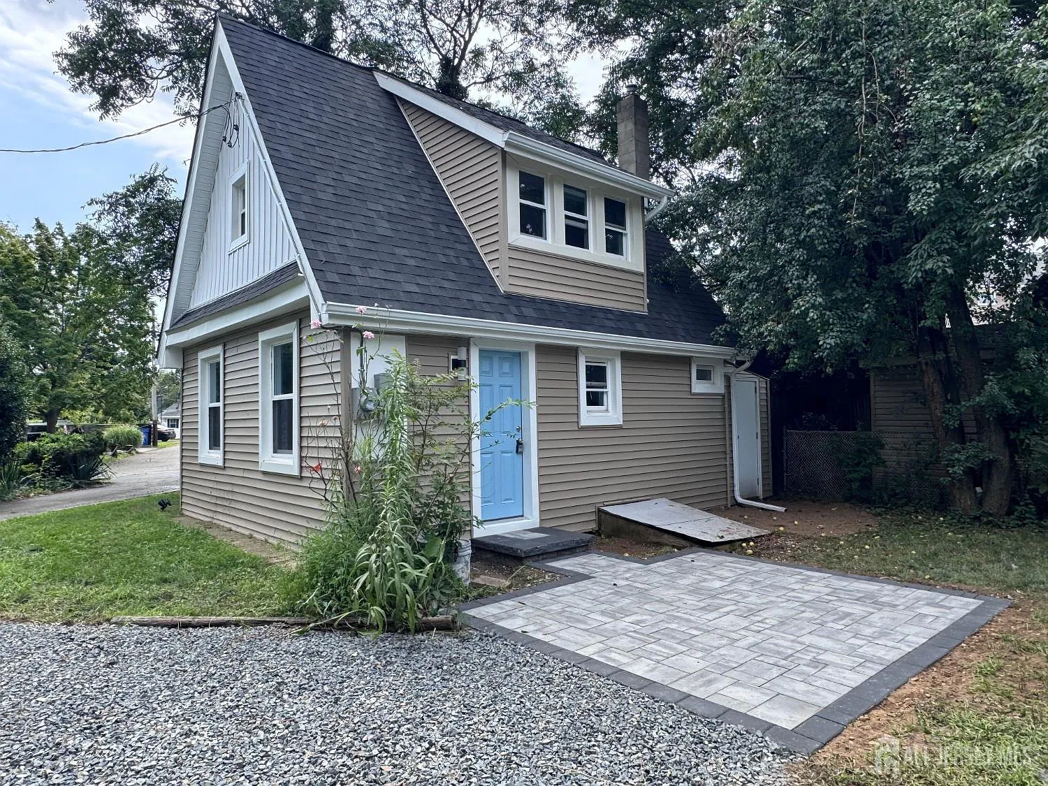 1 bed, 1.0 bath, $1,875 — Photo 1