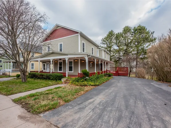 2073 Ridge Rd, Ontario, NY 14519