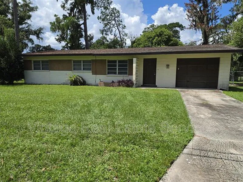 3 bed, 2.0 bath, 1476 sqft, $1,995 — Photo 1