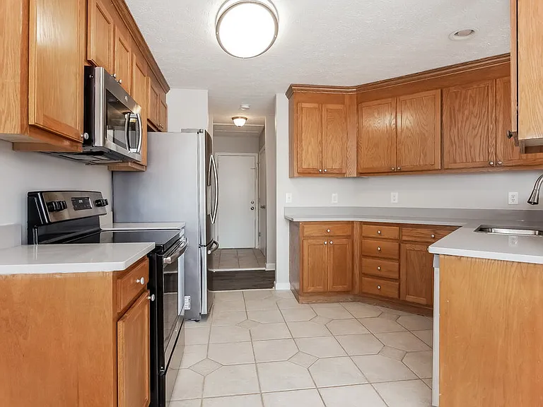 634 Loch Lomond Cir — Photo 6