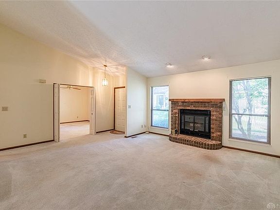 4th image of 6815 Kantwell Ln