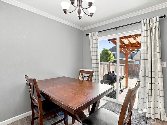 4th image of 11719 9th Avenue Ct E
