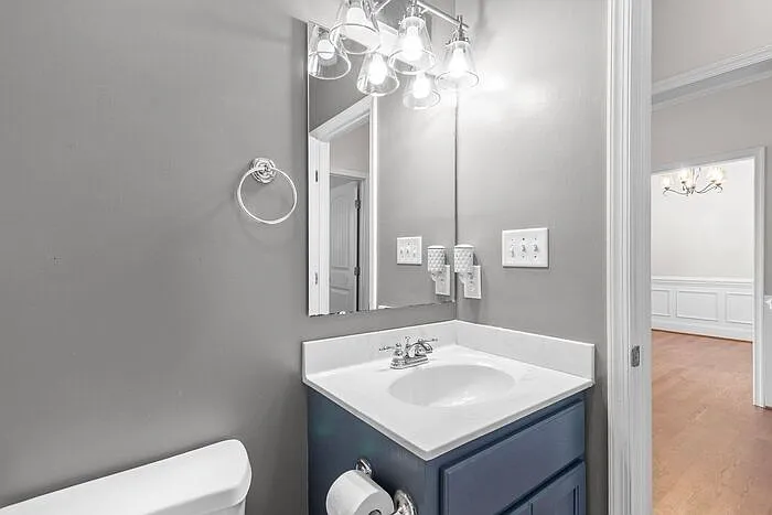 720 Camwheel Dr — Photo 22