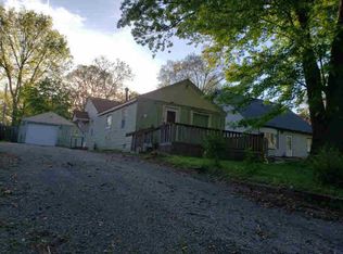 1021 6th St, Colona, IL 61241