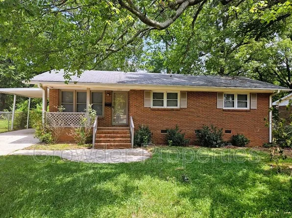 1120 Georgetown Dr, Charlotte, NC 28213