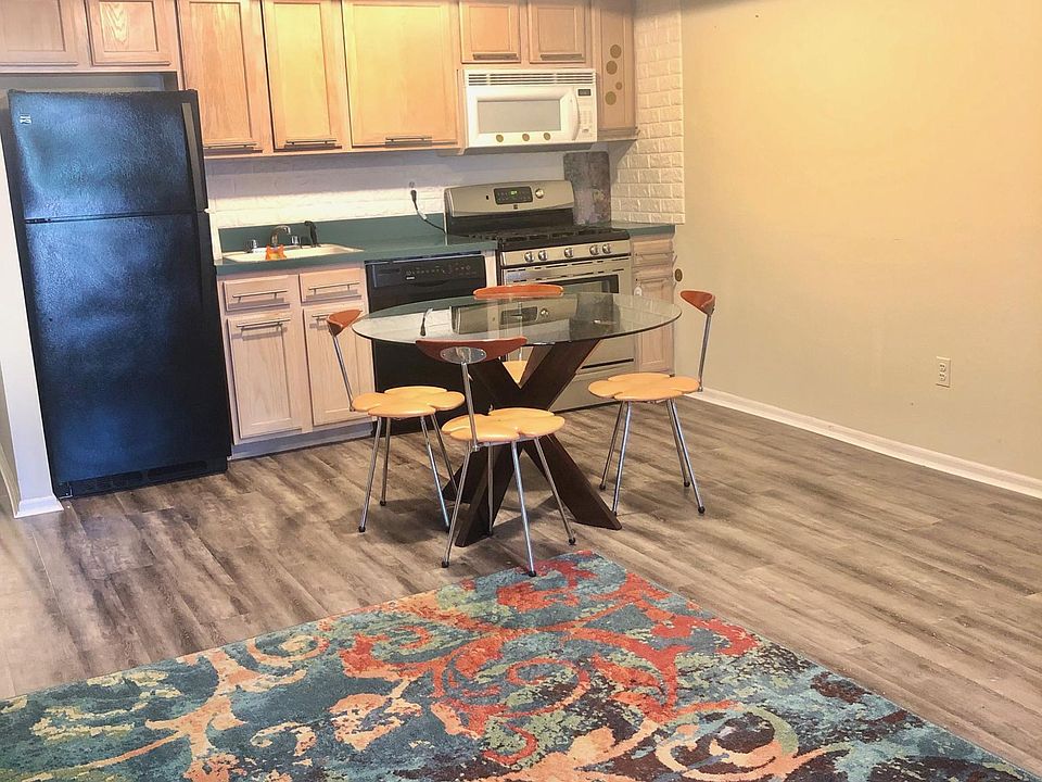 1st image of 66 Pelican Cir #1