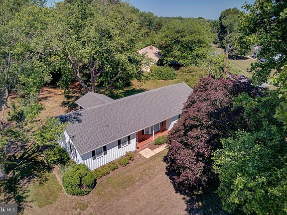 2nd image of 5555 Bonnie Brook Rd