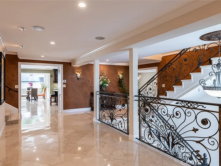 3435 Oakmont View Dr — Photo 5