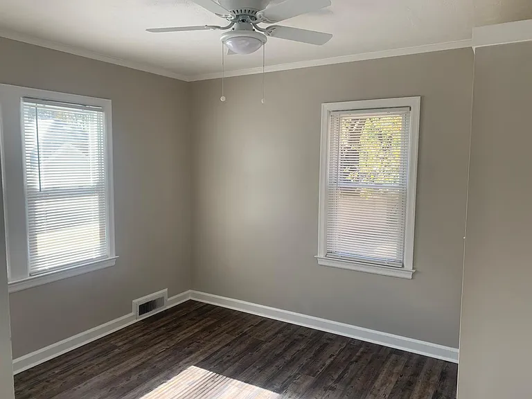 7924 Ward Parkway Plz — Photo 15