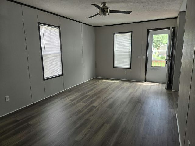 1st image of 247 Bunting Ln #247