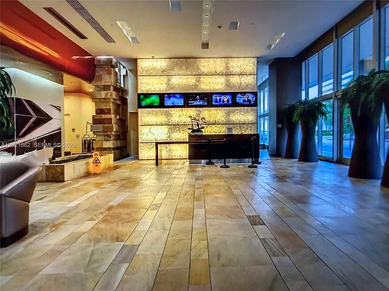 500 Brickell Ave #1600 — Photo 25