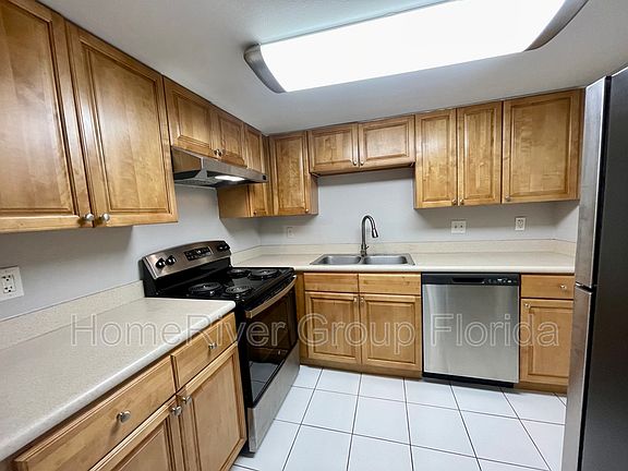 5th image of 7903 Savanah Palm Pl Unit 202