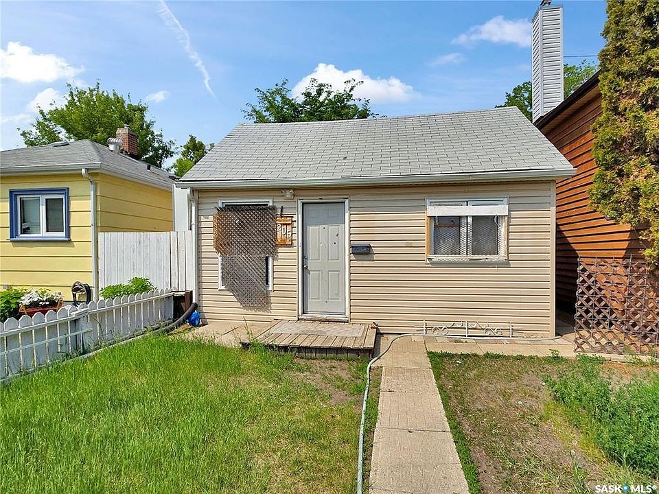 1st image of 205 J AVENUE S