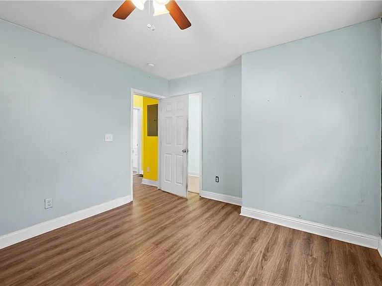 1124 Graymont Dr SW — Photo 12