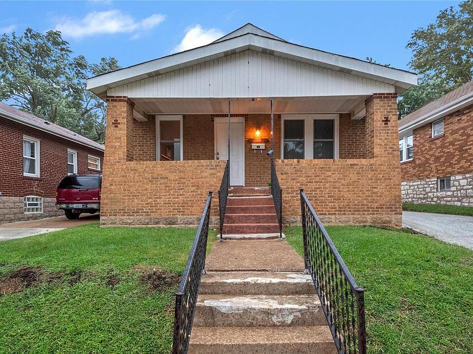 1st image of 8508 Rosemary Ave