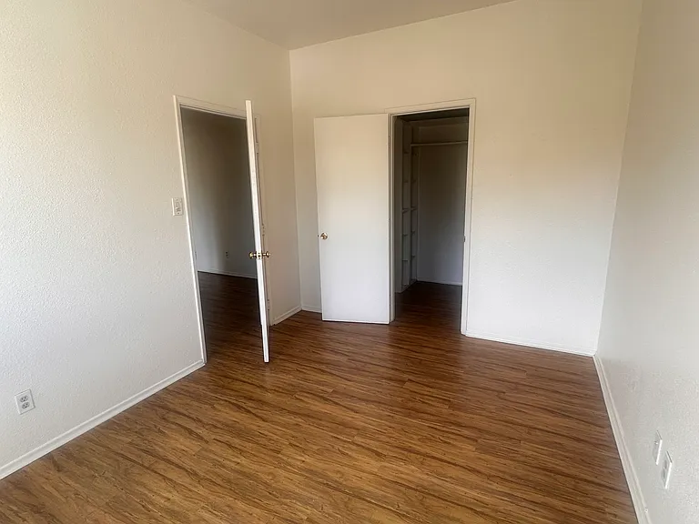 821 N Vendome St #17 — Photo 11